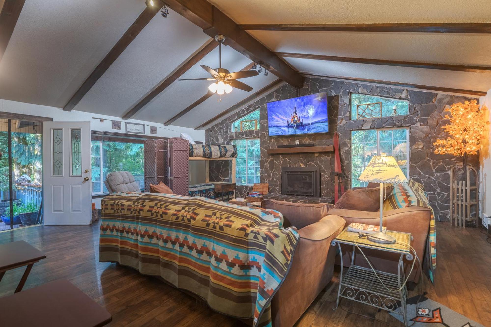 Cozy Bird House W Big Screen! Mount Hood Village Exteriör bild